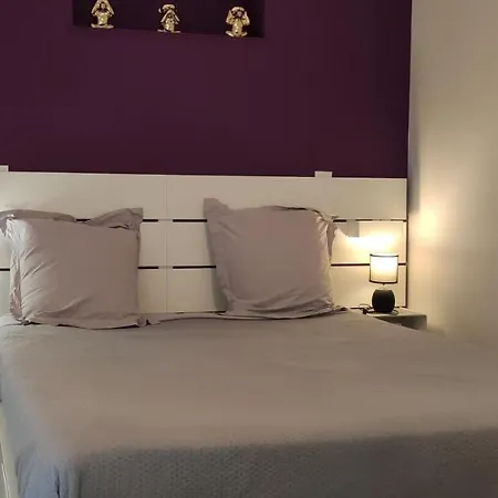 La Petite Cour Apartment *