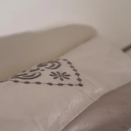 La Petite Cour 본느